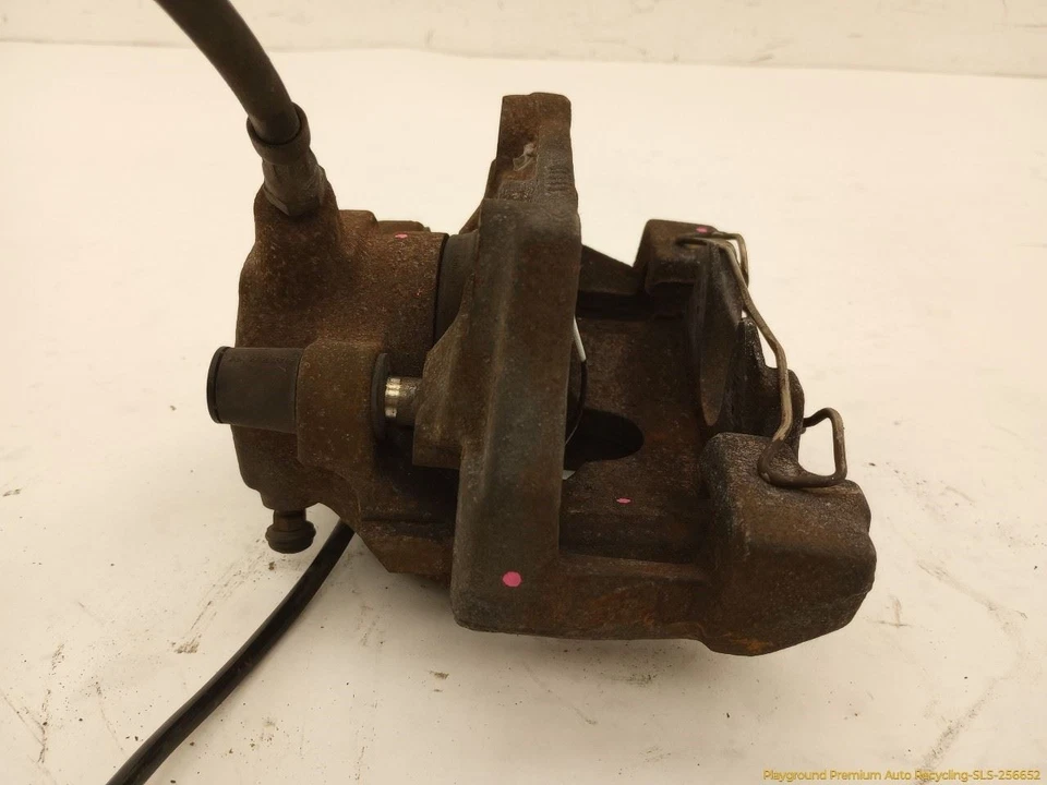 Chrysler Crossfire Pair Of Left & Right Front Brake Caliper Fits 2004-2008 04 05 - Image 3 of 4