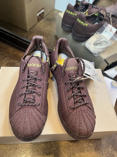 Adidas Superstar Primeknit x Pharrell braun Herrengröße 6,5 - Bild 1 von 10