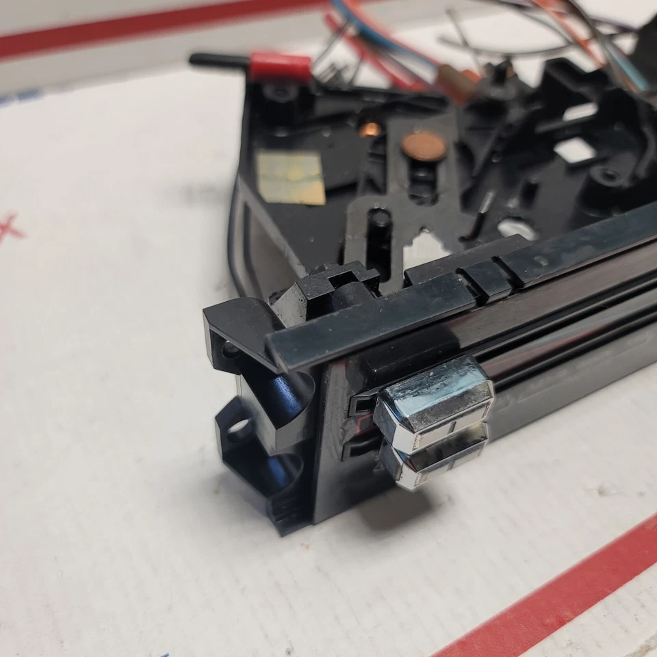 GM 16060543 1985-91 Oldsmobile panel de control de clima aire acondicionado Delta 88 98 Regency OEM Foto 4 de 4