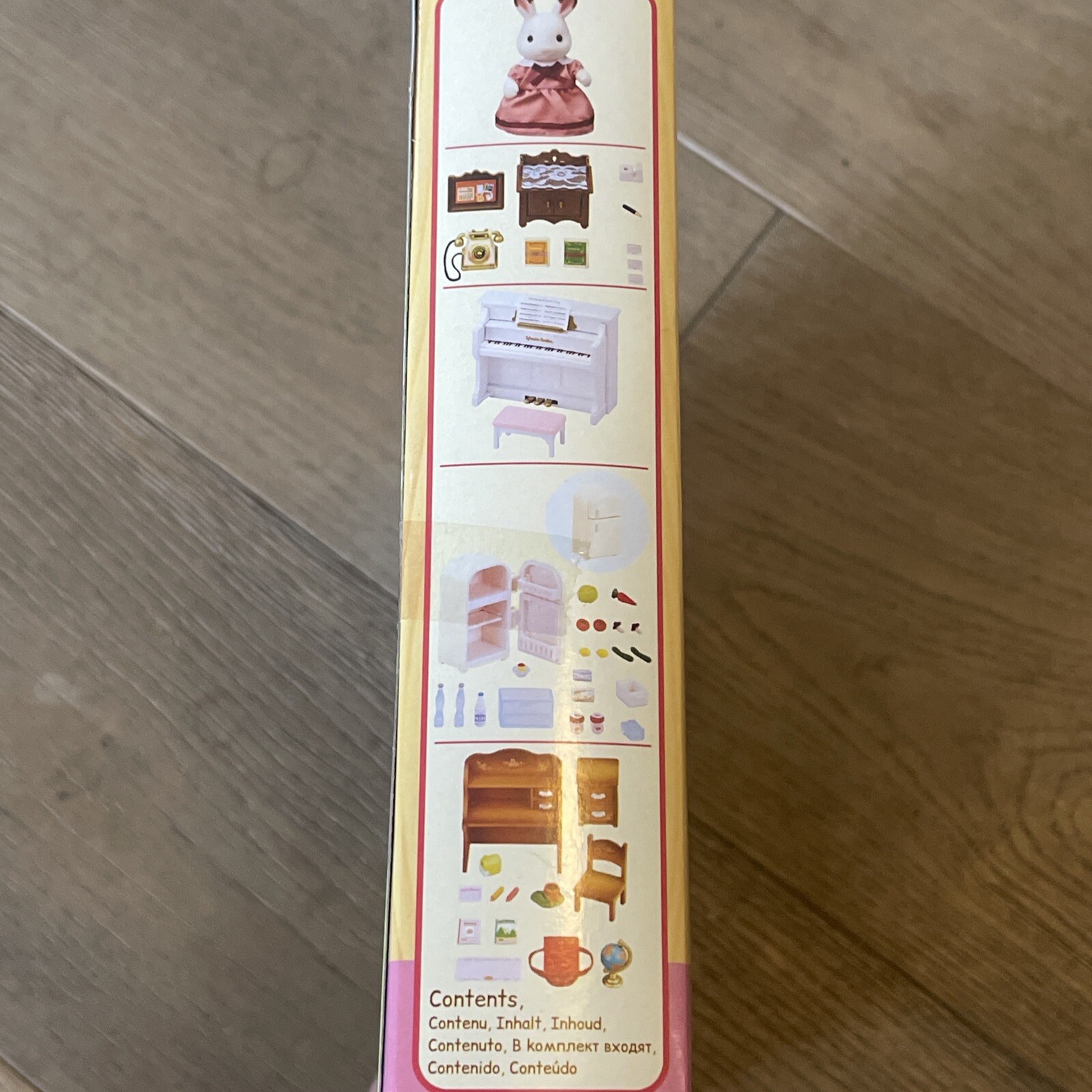 Sylvanian Families Classic Furniture Set for Cosy Cottage Starter Home
