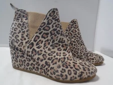PF2 Toms Kelsey Boots Women's 10 Brown Suede Leopard Booties Ankle Wedge Casual