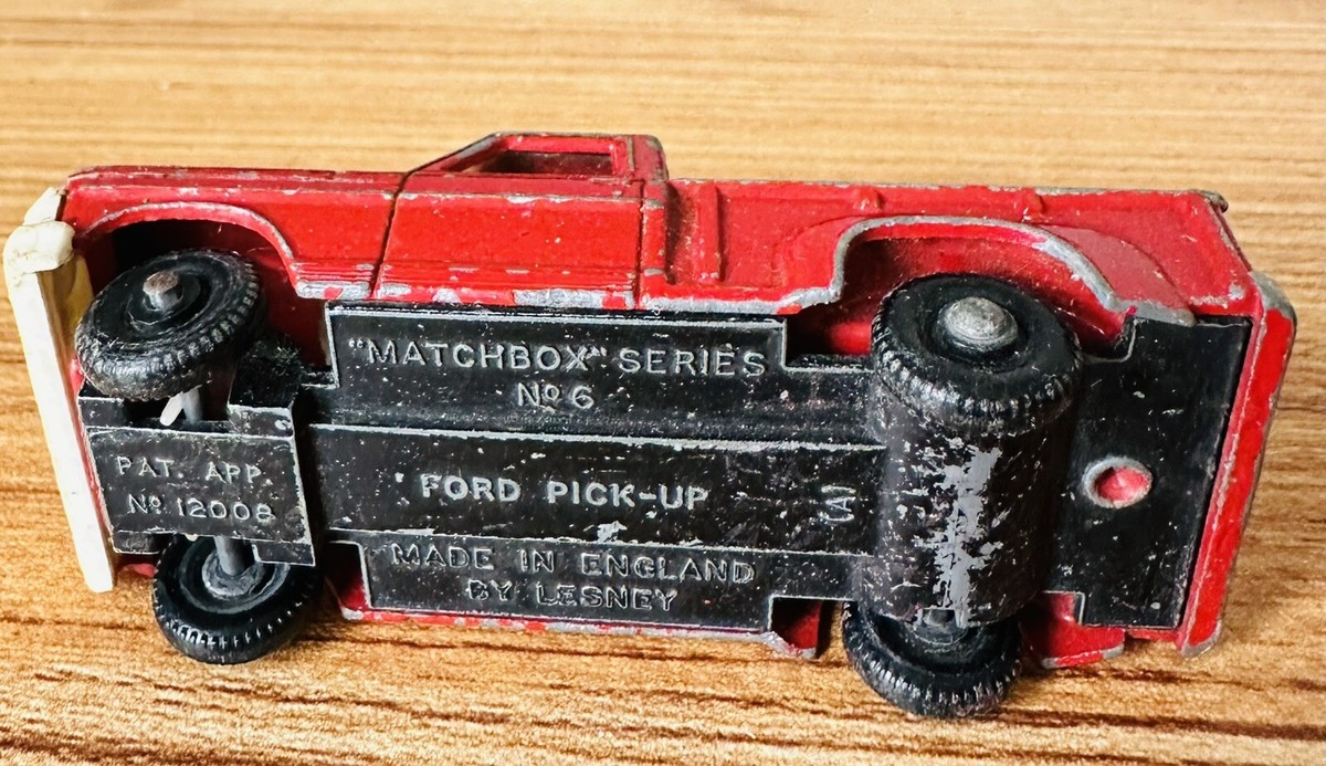 イギリスSuperfast製　6番　FORD PICK-UP 1970 MATCHBOX SUPERFAST No. 6 Red Ford Pick-Up Truck Made In