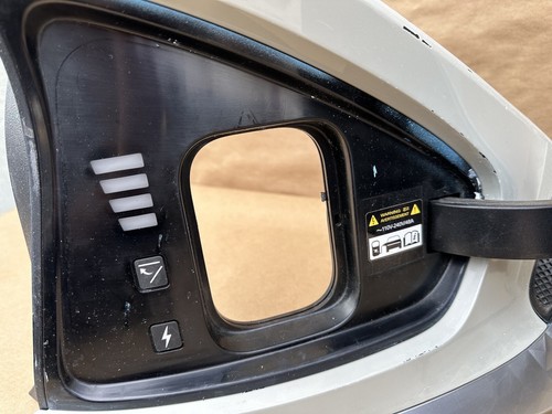 2021-2024 Kia EV6 OEM Charging Port Door Cover Lid Assembly - 第 10/22 張圖片