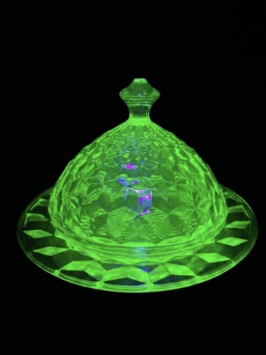 Vintage Jeannette Covered Butter Dish Depression Cubist Green Uranium Glows