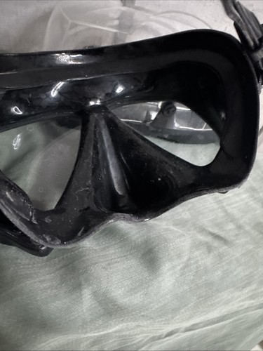 Aqualung Teknika Mask - Picture 10 of 16