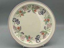 Wedgwood Roseberry - 10,5/8" Dinner Plate.