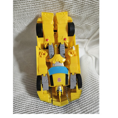 Transformers Bumblebee Yellow Converting Robot Car Action Figure Toy, Ages 4-7