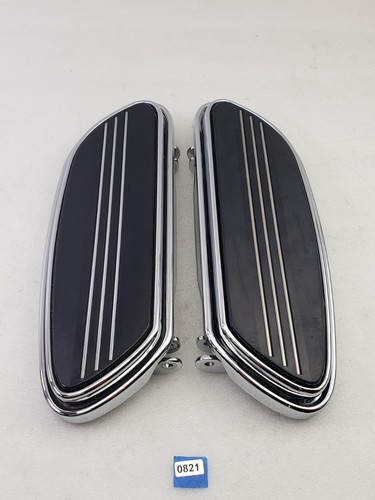Harley-Davidson Streamliner Left & Right Rider Footboard Set Chrome Street Glide