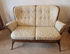 Lovely Vintage Ercol 2 Seater Sofa In Excellent Condition