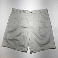 Roundtree & York Shorts Mens 42 Easy Care Cotton Chino Expandable Waist Khaki