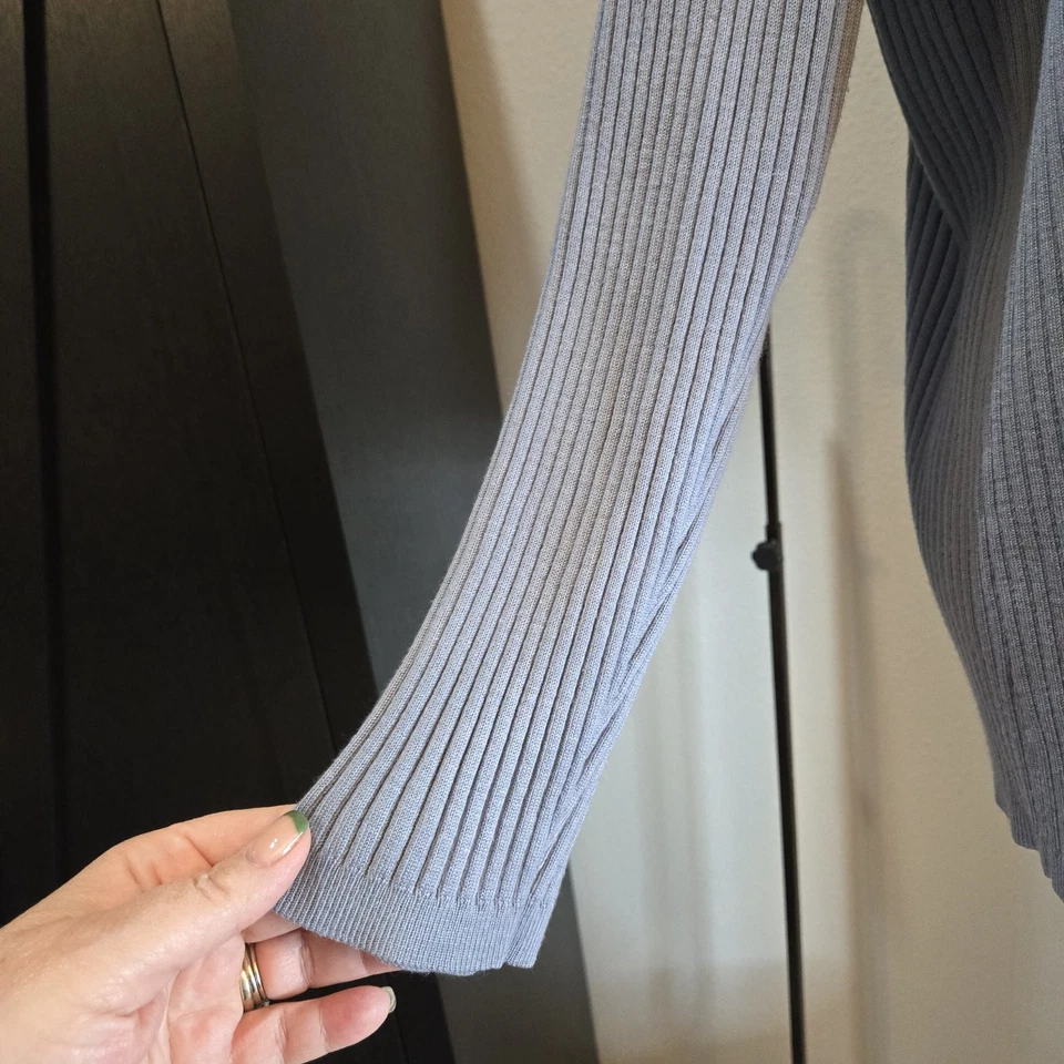 Lane Bryant Cardigan Sweater Women’s Size 22/28  V-Neck Button Up. 37 - Image 3 of 4