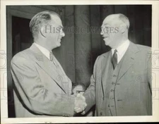 1955 Press Photo Senator William Fulbright greets Secretary Humphrey in D.C.