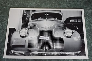1940-Chevrolet-Master-85-Sedan-Front-View-12-X-18-034-Black-amp-White-Picture