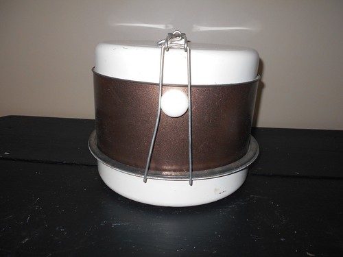 PORTE-GÂTEAU ET TARTE VINTAGE COULEUR BLANC ET CUIVRE - CONTIENT 2 TARTES ET UN GÂTEAU - Photo 2/11