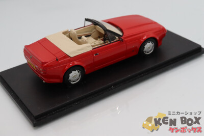 Used ​​S 1/43 Spark S2158 Aston Martin Vantage Volante