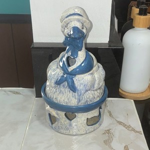 Blue and White Ceramic Duck Jar with Lid, Art Pottery, Glossy Animal Theme