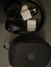 Beats by Dr. Dre Beats Solo3 Wireless On-Ear Headphones Black