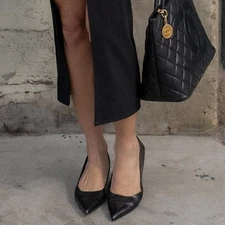 Naturalizer Women 5.5M Black Leather Natalia Kitten Heel Pump Pointed Toe LB12-1