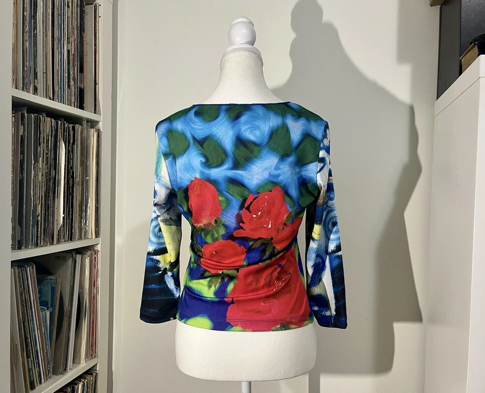 Blusa feminina vintage 90’s Amour Love exclusiva floral frisada slim fit grunge gráfica M - Imagem 2 de 4