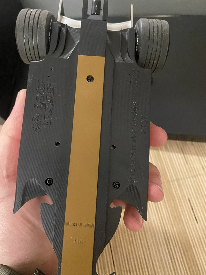 MINICHAMPS 1:18 McLAREN MERCEDES MP4-22 L. HAMILTON 1st WIN CANADA GP 2007 READ! - Image 4 of 4