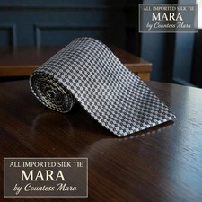Corbata MARA de seda totalmente importada de la condesa Mara
