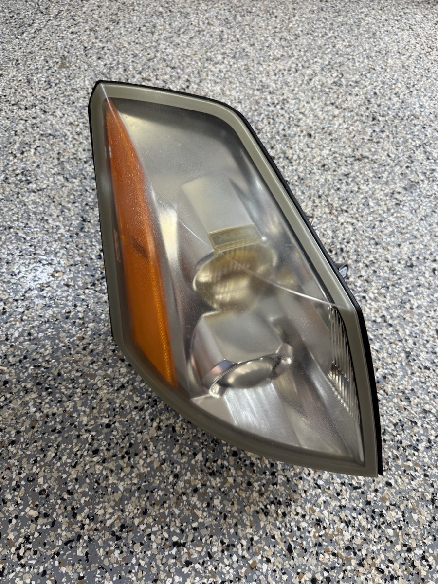 CADILLAC XLR 04-09 OEM FRONT RIGHT PASSENGERS SIDE HEADLIGHT LAMP