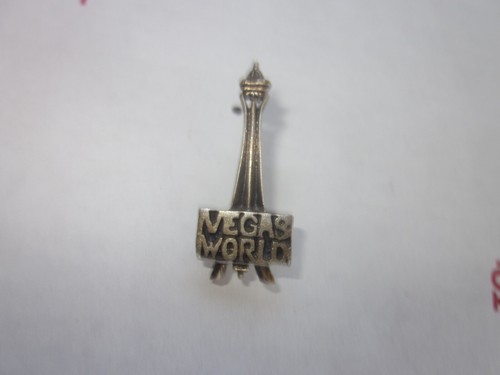 Vintage LAS VEGAS Bob Stupaks VEGAS WORLD Casino PIN - Picture 2 of 4