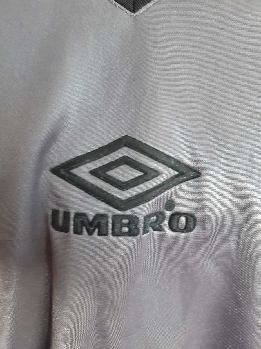 Umbro Mens Vintage T-Shirt Athletic Jersey Grey Black Size S
