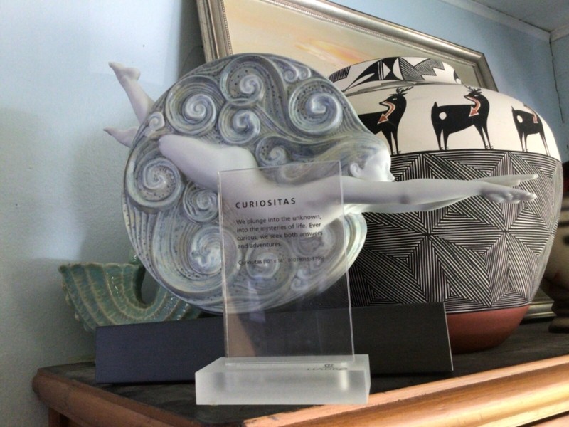 Gorgeous Lladro Curiositas figurine woman diving through a wave 10x14” with sign