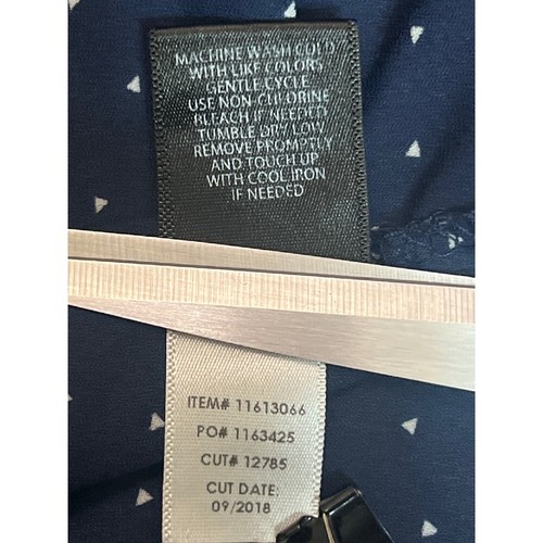 Torrid Polka Dot Blouse Size 0 Navy Blue Short Sleeve Coquette Preppy Easter - Picture 8 of 9