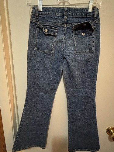 Arizona Jeans Girls Medium Wash Flare Leg Zip Up Size 12 Regular Jeans Zip Snaps - Picture 6 of 11