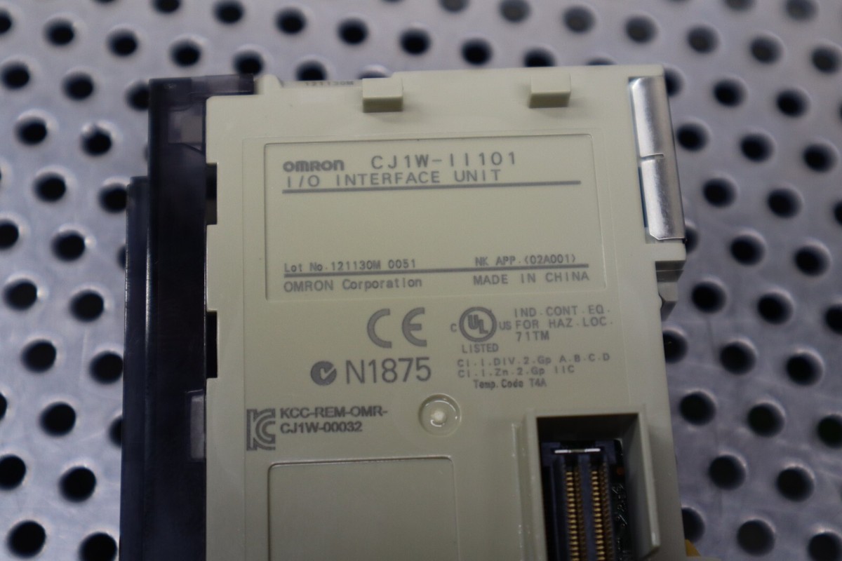オムロン I/Oインタフェースユニット CJ1W-II101 CJ1W-II101 SYSMAC CJシリーズ I/Oインタフェースユニット 1個