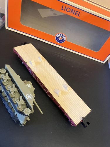 LIONEL #1926742 southern Pacific 40' Flatcar and Tank - Picture 11 of 16