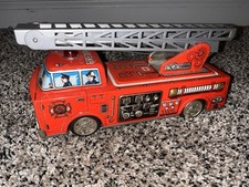 Vintage Fire Truck Fire engine ladder truck Rare SH Trade Mark Japan Tin toy