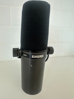 SHURE SM7 (original/vintage version, not A or B) Professional Studio Microphone