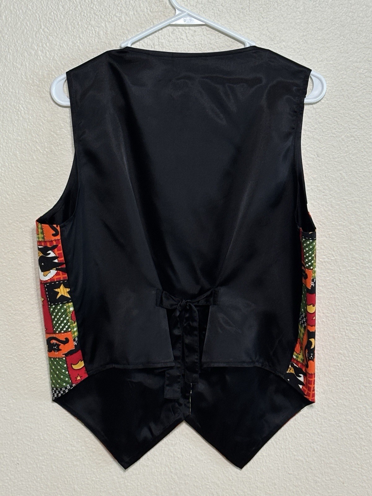 VTG Basic Editions Halloween Patchwork Vest Large… - image 4