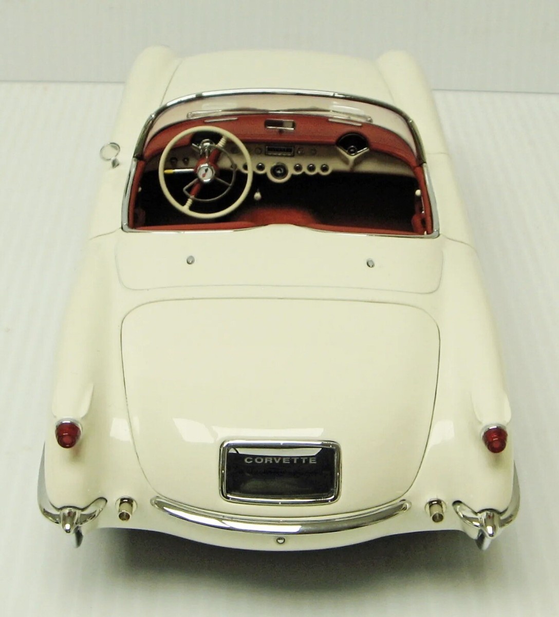 車　ダイキャストミニカー　1/18　ＡＵＴＯ・ＡＲＴ　コルベット１９５３ AUTOart 1953 Chevrolet Corvette 1:18 Diecast Car for sale online