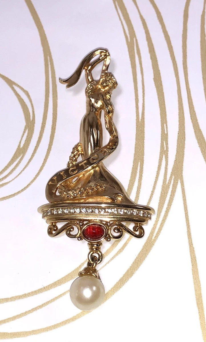Ann hand brooch sale