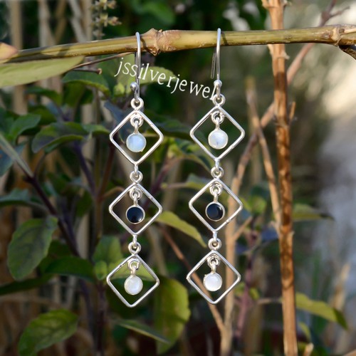 Rainbow Moonstone & Black Onyx Gemstone Earring 925 Sterling Silver Jewelry - Picture 3 of 7