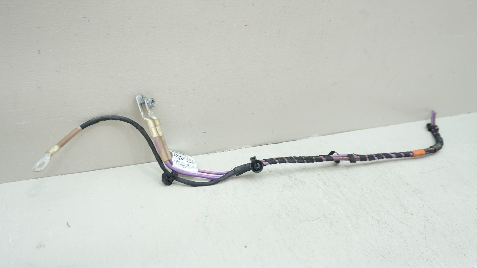 2016-2020 BENTLEY BENTAYGA BATTERY WIRE HARNESS OEM 4M0971227