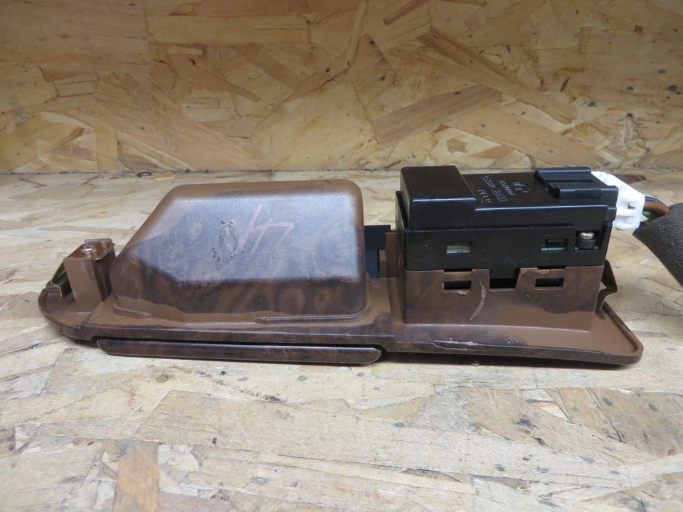 INTERRUPTOR DE VENTANA ELÉCTRICA TRASERA HYUNDAI XG300 XG350 01 02 03 LH TRASERO OEM # 93580-39XXX Foto 2 de 4