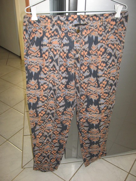 MAISIN SCOTCH NAVY PATTERNED BUTTON FRONT COTTON PANTS WITH POCKETS SIZE 2