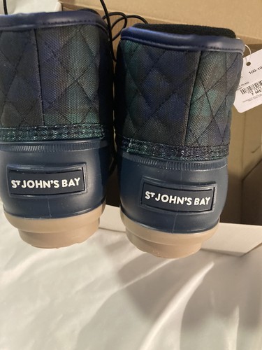 St. John's Bay New In Box Rain Waterproof DUCK BOOTS Navy Quilted, Size 7M - Picture 10 of 13