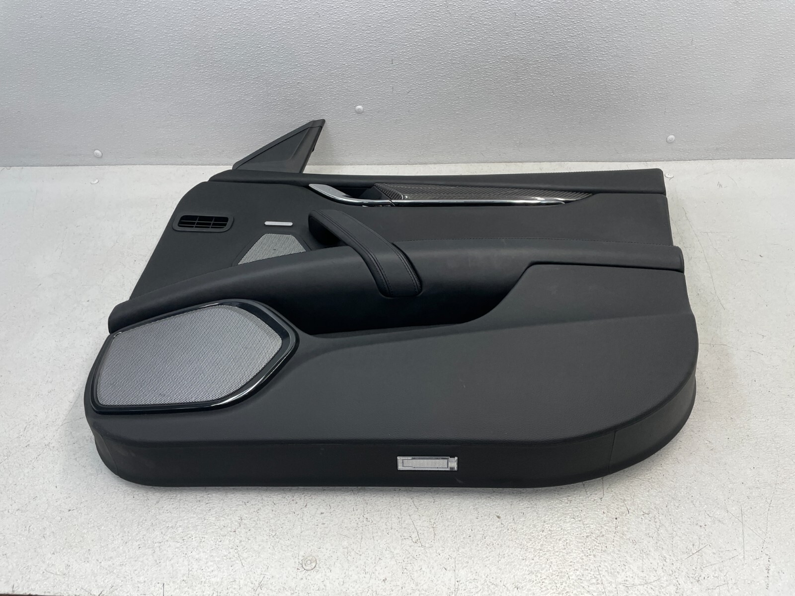 14-17 Maserati Quattroporte GTS Front Right Interior Door Cover Panel 1574 OEM