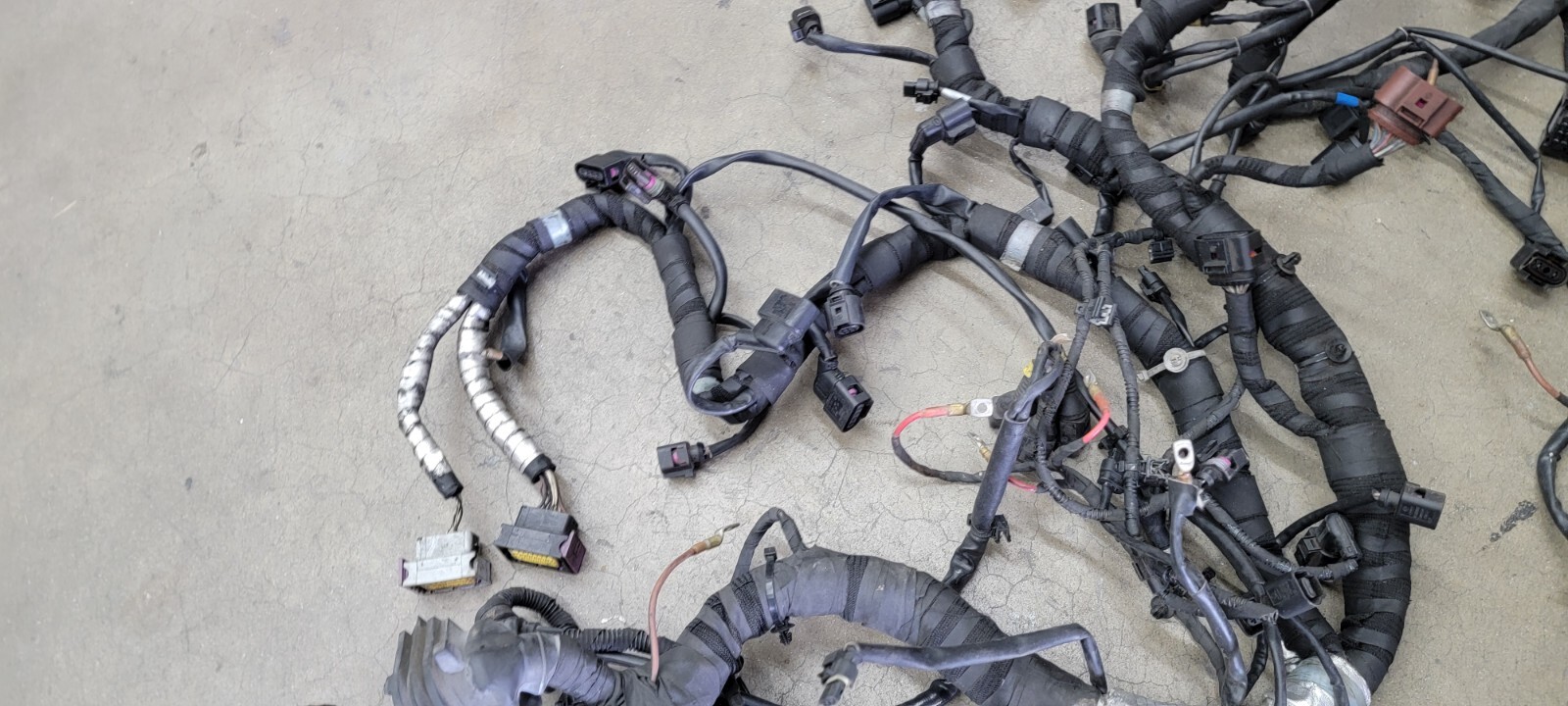 LAMBORGHINI AVENTADOR REAR ENGINE WIRING HARNESS OEM 