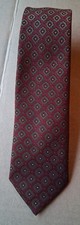 Vintage Wemlon by Wembley Skinny Mens NeckTie Burgundy Gold White Geometric MT30