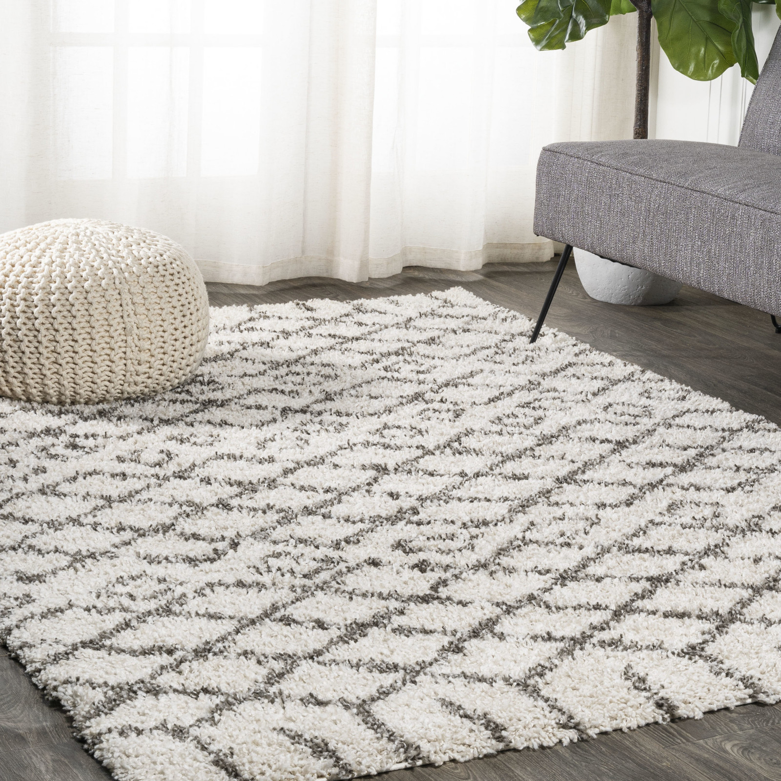 Jonathan Y Shaggy 3x5 London Rug in Beige & Dark Gray
