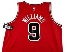 Patrick Williams Chicago Bulls Fanatics Signed Basketball Rookie Jersey #27/50
