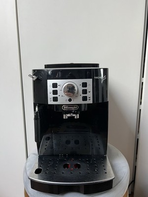 De'Longhi ECAM 20.116.B Magnifica S schwarz silber Kaffeevollautomat