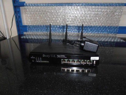 DrayTek Vigor3200n Quad Wan Router, Integrated 802.11n Wireless Access Point